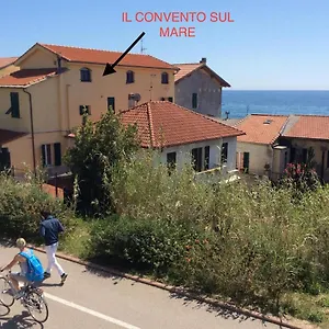 il-convento-sul-mare.hotelitalianriviera.com/